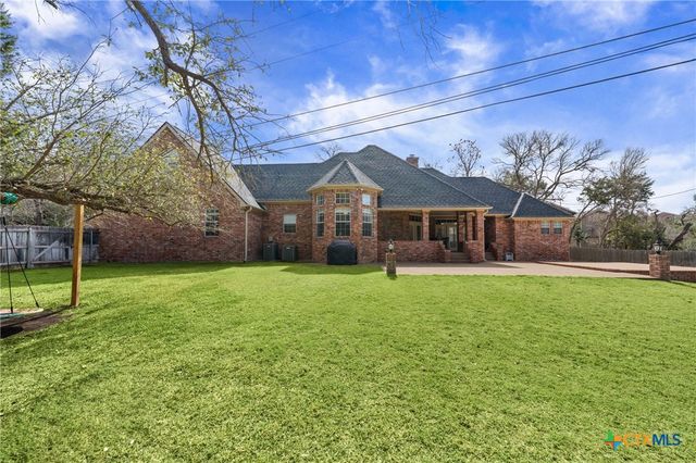 2506 Canyon Cliff Drive, Temple, TX 76502