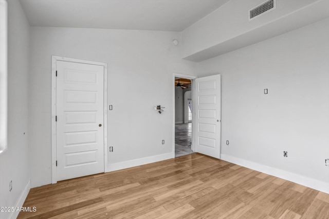 317 W Frontier Street, Apache Junction, AZ 85120