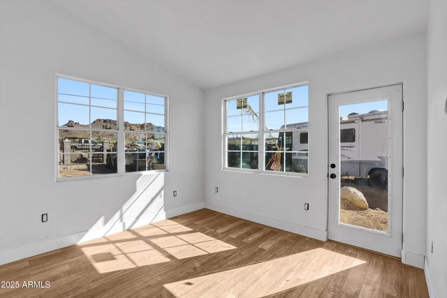 317 W Frontier Street, Apache Junction, AZ 85120