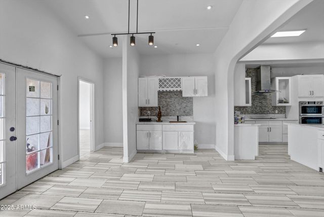 317 W Frontier Street, Apache Junction, AZ 85120