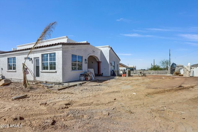 317 W Frontier Street, Apache Junction, AZ 85120