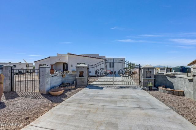 317 W Frontier Street, Apache Junction, AZ 85120