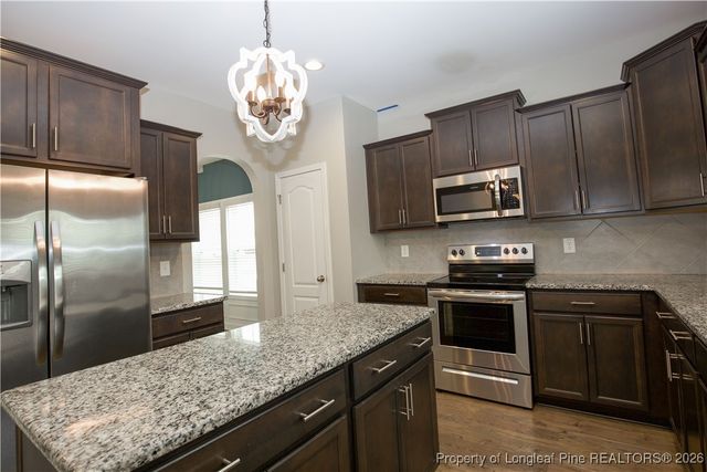 5709 Pondhaven Drive, Fayetteville, NC 28314