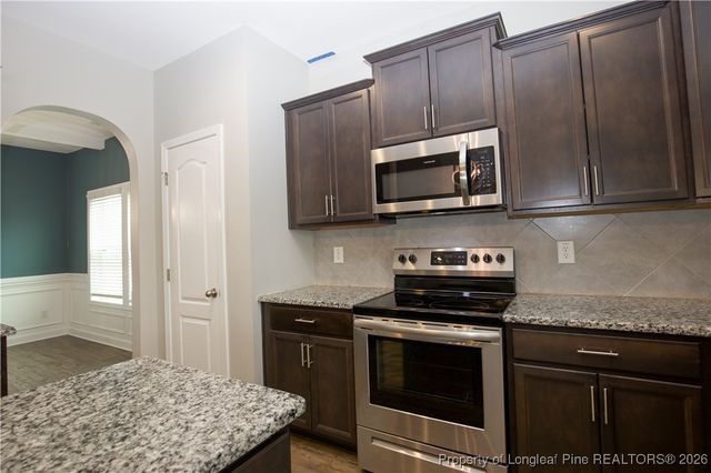 5709 Pondhaven Drive, Fayetteville, NC 28314