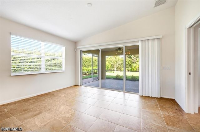 7405 Emilia LN, Naples, FL 34114