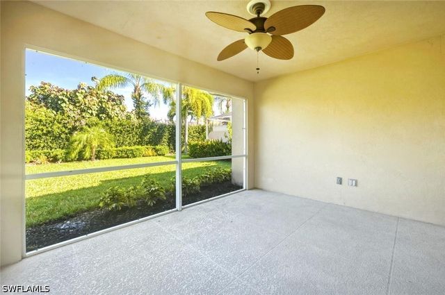 7405 Emilia LN, Naples, FL 34114