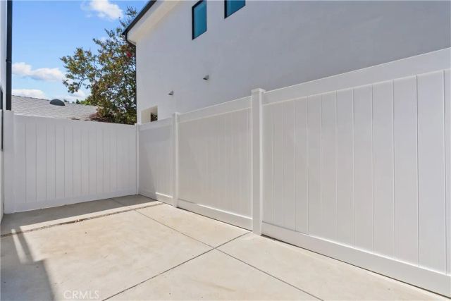 5747 Vista Del Monte, Sherman Oaks, CA 91411