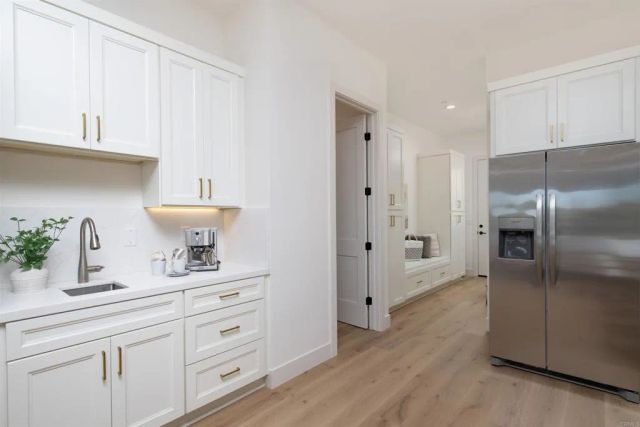 1830 Idaho Avenue, Escondido, CA 92027