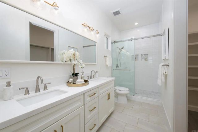 1830 Idaho Avenue, Escondido, CA 92027
