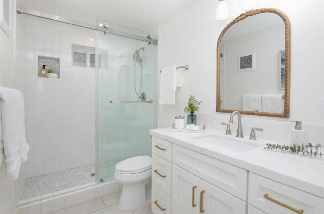 1830 Idaho Avenue, Escondido, CA 92027