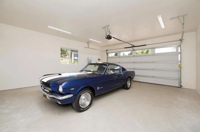 1830 Idaho Avenue, Escondido, CA 92027