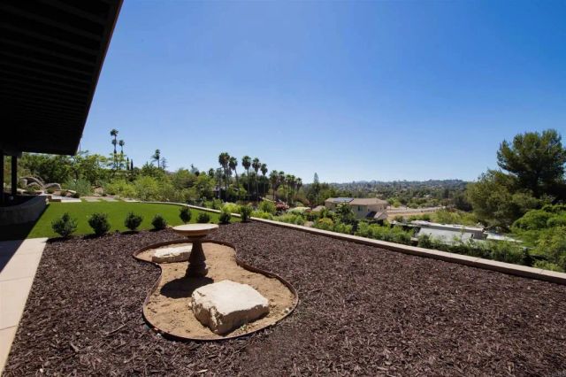 1830 Idaho Avenue, Escondido, CA 92027