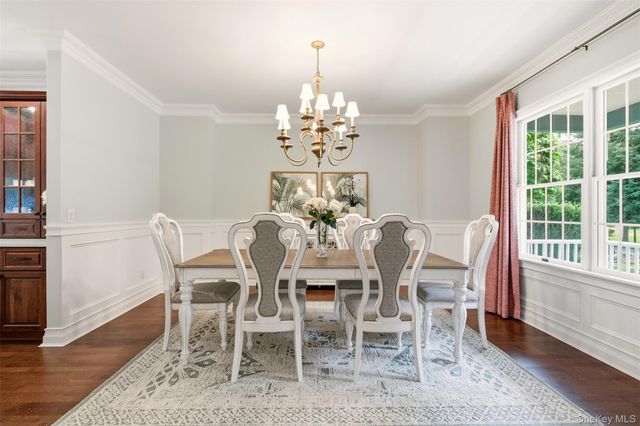 14 Dupont Court, Dix Hills, NY 11746