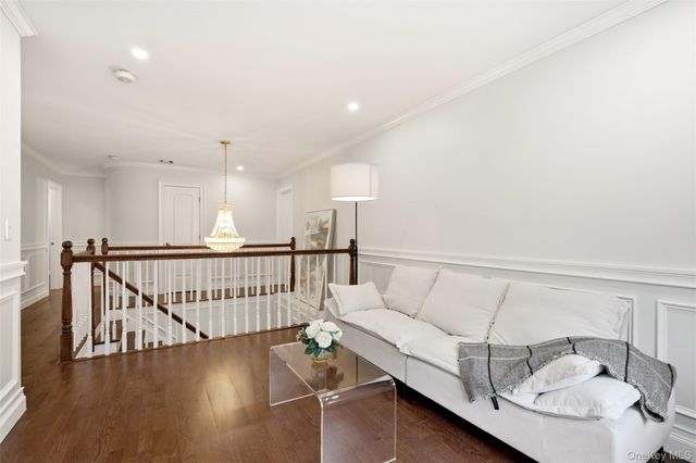 14 Dupont Court, Dix Hills, NY 11746