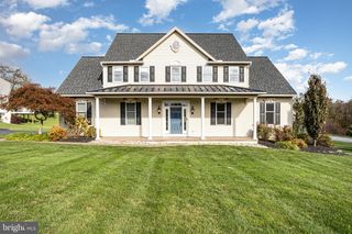 19 BRIAR ROSE TRL, Elizabethtown, PA 17022
