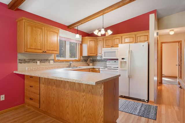 28 Leprechaun Lane, Mantorville, MN 55955