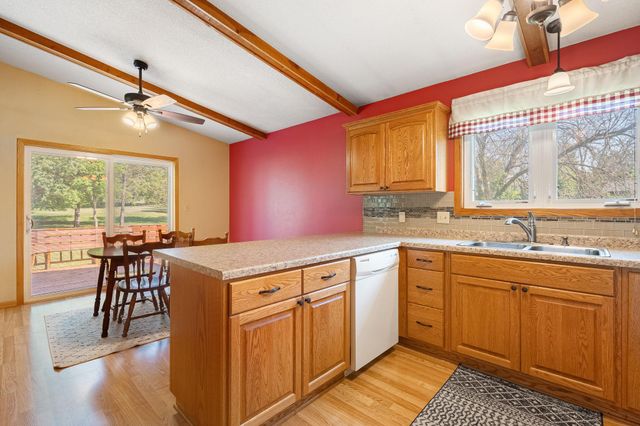 28 Leprechaun Lane, Mantorville, MN 55955