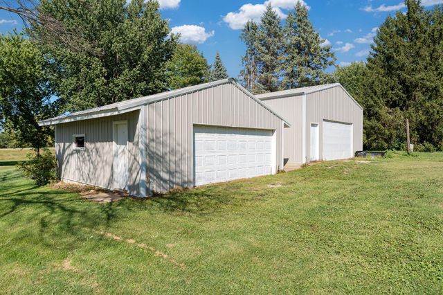 28 Leprechaun Lane, Mantorville, MN 55955
