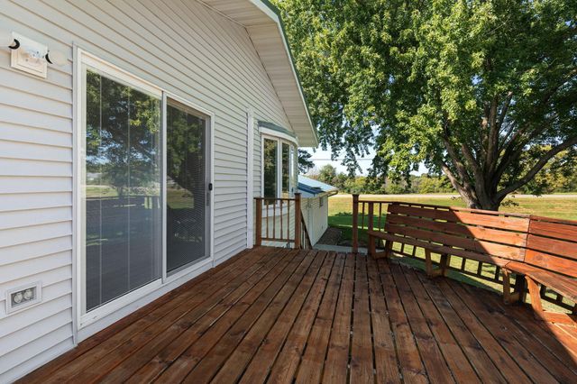 28 Leprechaun Lane, Mantorville, MN 55955