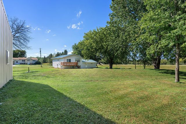 28 Leprechaun Lane, Mantorville, MN 55955