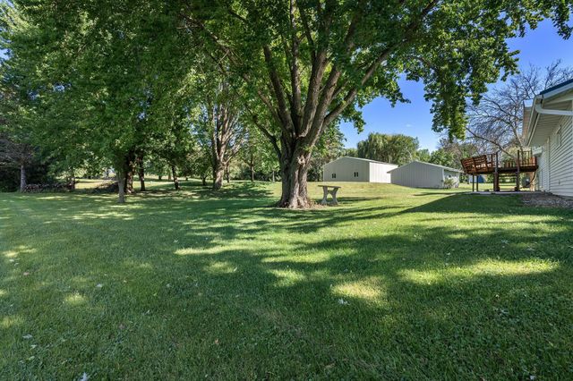 28 Leprechaun Lane, Mantorville, MN 55955
