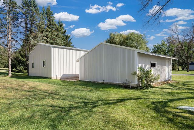 28 Leprechaun Lane, Mantorville, MN 55955