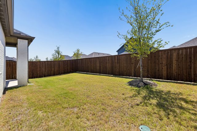 422 Holly Road, Little Elm, TX 75068