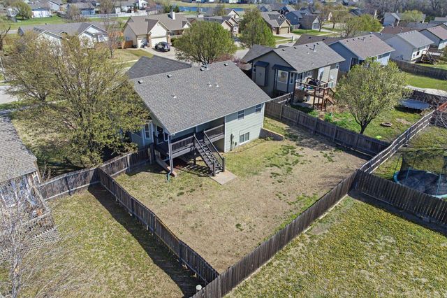 860 S Sunset Cir, Andover, KS 67002