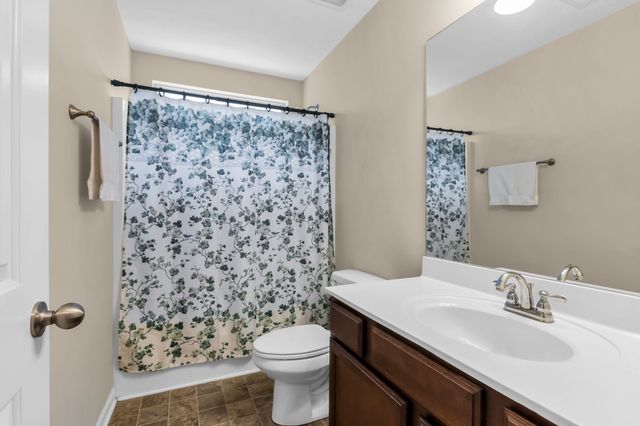 1410 Halverson Dr, Murfreesboro, TN 37128