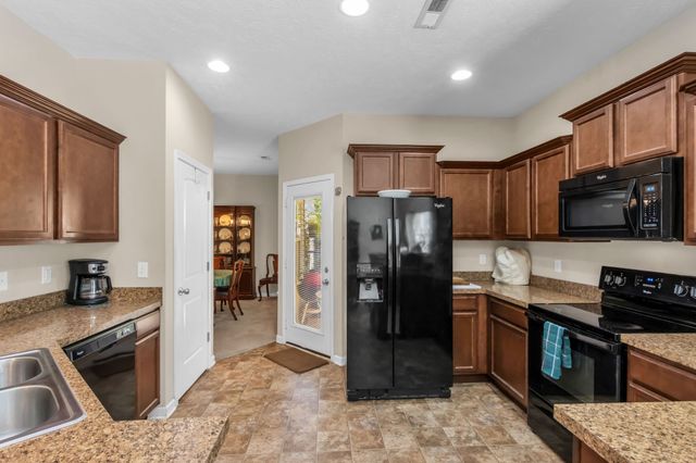 1410 Halverson Dr, Murfreesboro, TN 37128