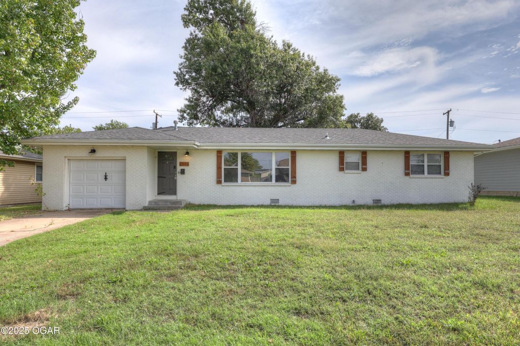 2615 Missouri Avenue, Joplin, MO 64804