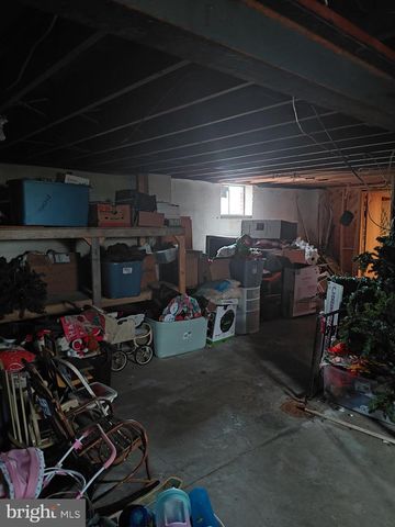 1 PEPSI LN, Petersburg, WV 26847