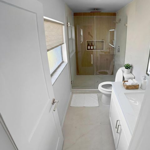 3902 Harwood Street, West Palm Beach, FL 33403