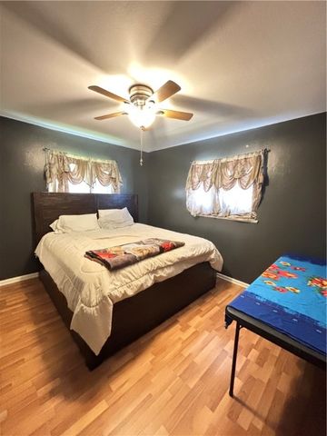 902 S Knoxville Avenue, Russellville, AR 72801