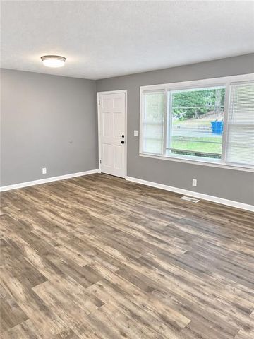 567 Center Hill Avenue NW, Atlanta, GA 30318