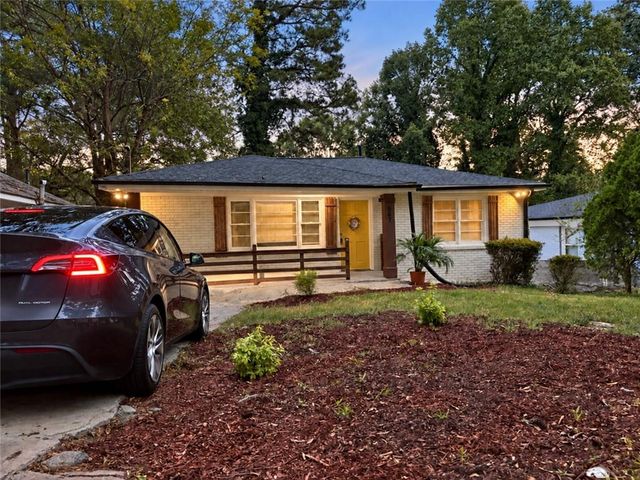 567 Center Hill Avenue NW, Atlanta, GA 30318