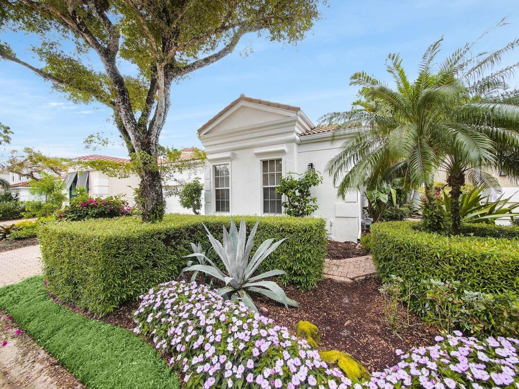 140 Sunset Bay Drive, Palm Beach Gardens, FL 33418