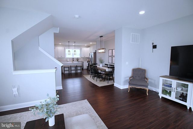 401 W SPRUCE, Perkasie, PA 18944