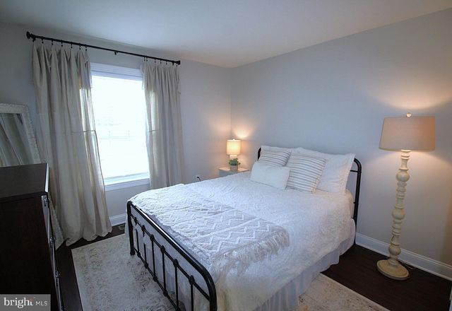 401 W SPRUCE, Perkasie, PA 18944