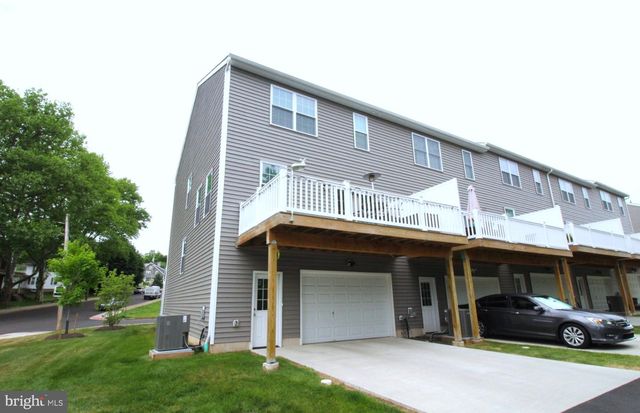 401 W SPRUCE, Perkasie, PA 18944