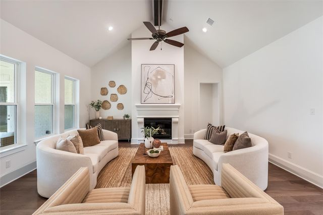 136 Grand View, Huntsville, TX 77340