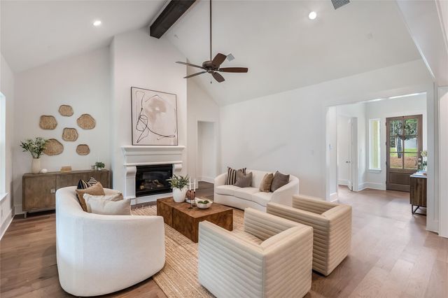 136 Grand View, Huntsville, TX 77340