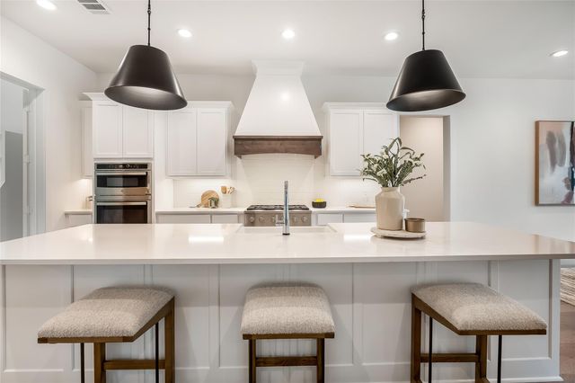 136 Grand View, Huntsville, TX 77340