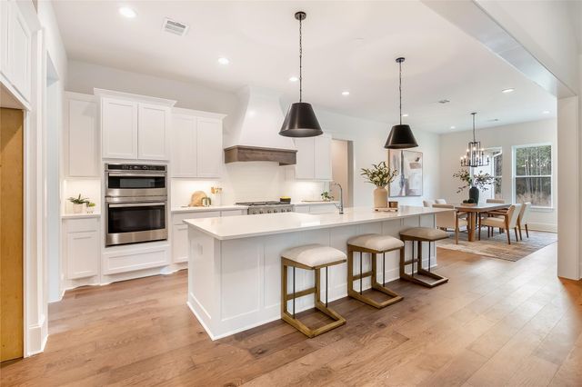 136 Grand View, Huntsville, TX 77340