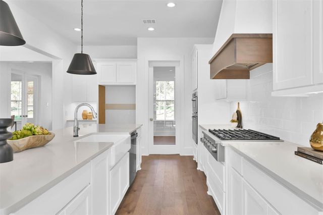 136 Grand View, Huntsville, TX 77340