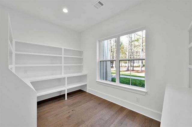 136 Grand View, Huntsville, TX 77340