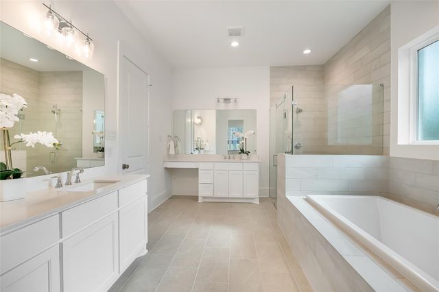 136 Grand View, Huntsville, TX 77340