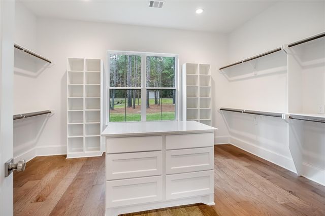 136 Grand View, Huntsville, TX 77340