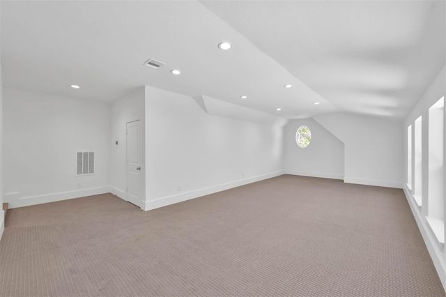 136 Grand View, Huntsville, TX 77340