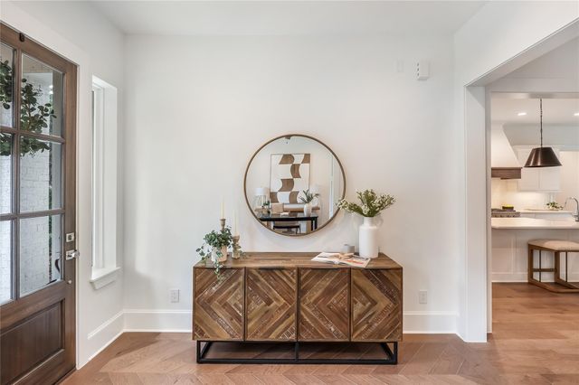 136 Grand View, Huntsville, TX 77340